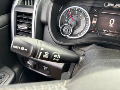 2022 RAM 1500 Big Horn Crew Cab 4x4 5'7' Box