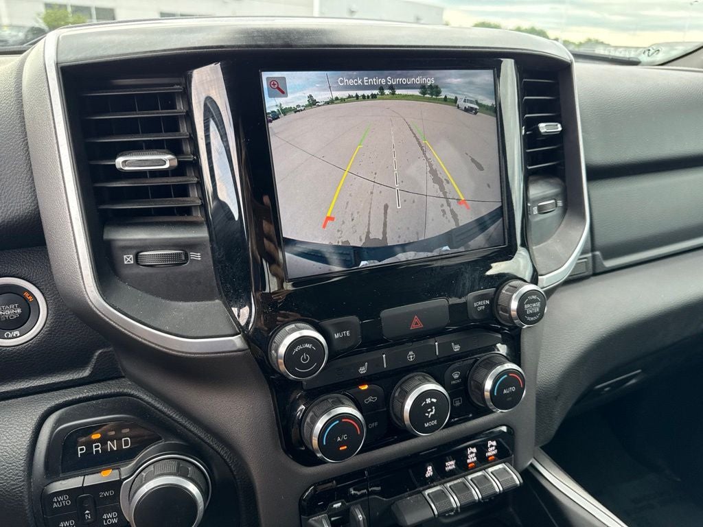 2022 RAM 1500 Big Horn Crew Cab 4x4 5'7' Box