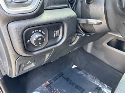 2024 RAM 1500 Big Horn Crew Cab 4x4 5'7' Box