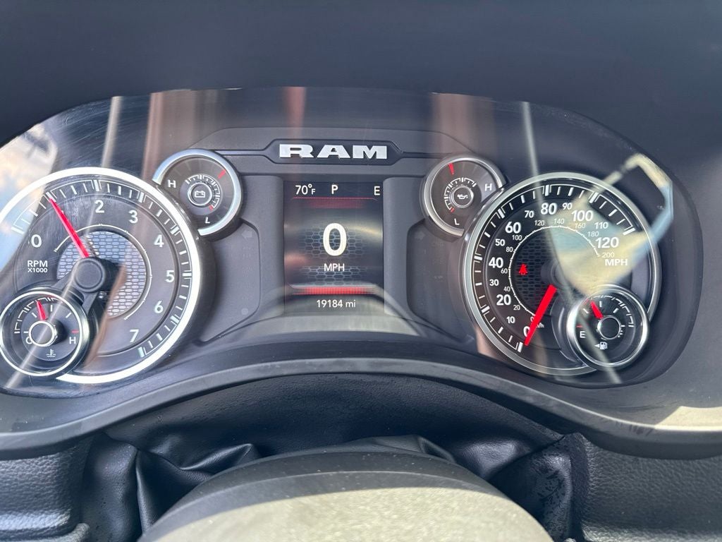 2024 RAM 1500 Big Horn Crew Cab 4x4 5'7' Box
