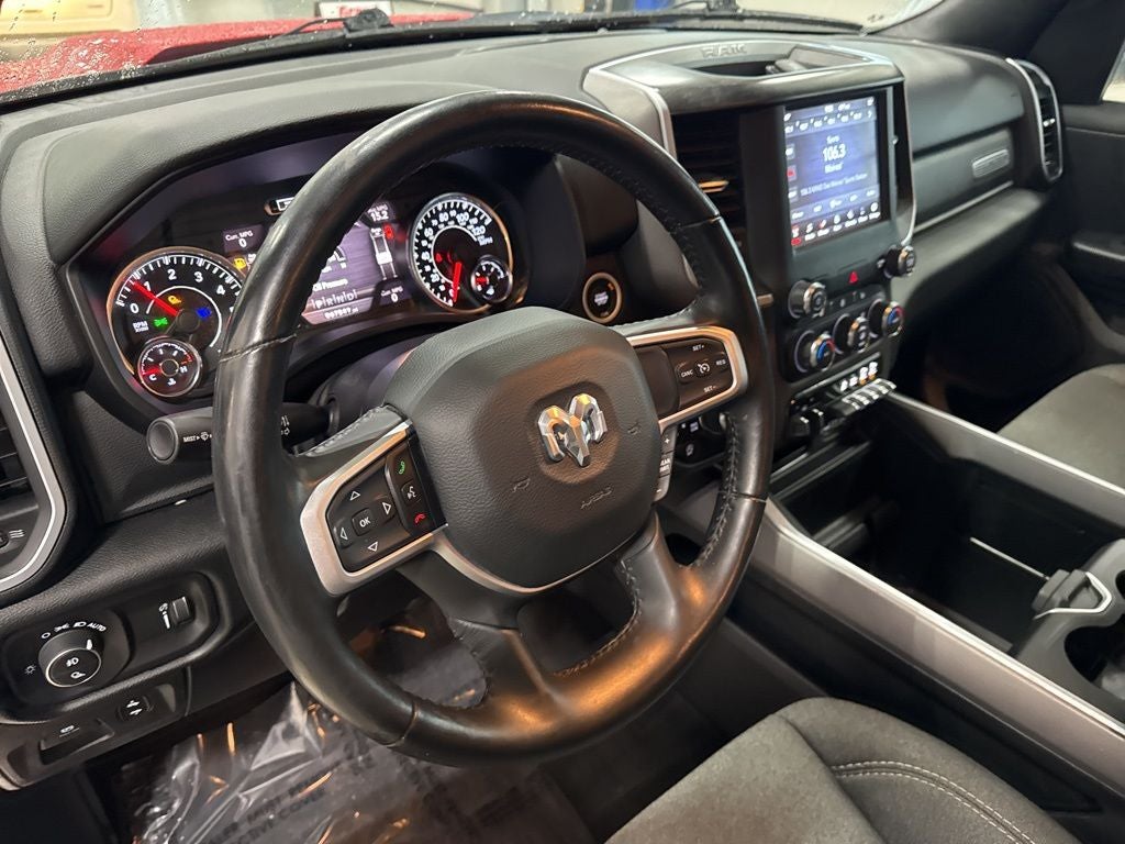 2020 RAM 1500 Big Horn Crew Cab 4x4 5'7' Box