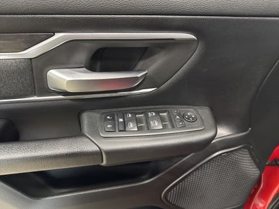 2020 RAM 1500 Big Horn Crew Cab 4x4 5'7' Box