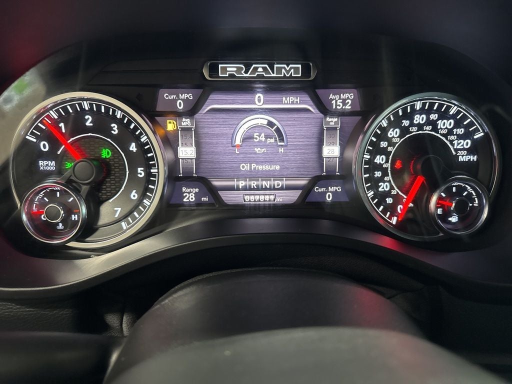 2020 RAM 1500 Big Horn Crew Cab 4x4 5'7' Box