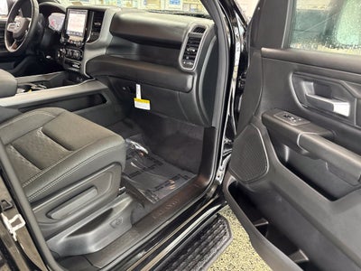 2027 RAM Ram 1500 RAM 1500 EXPRESS CREW CAB 4X4 5'7' BOX