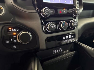 2027 RAM Ram 1500 RAM 1500 EXPRESS CREW CAB 4X4 5'7' BOX