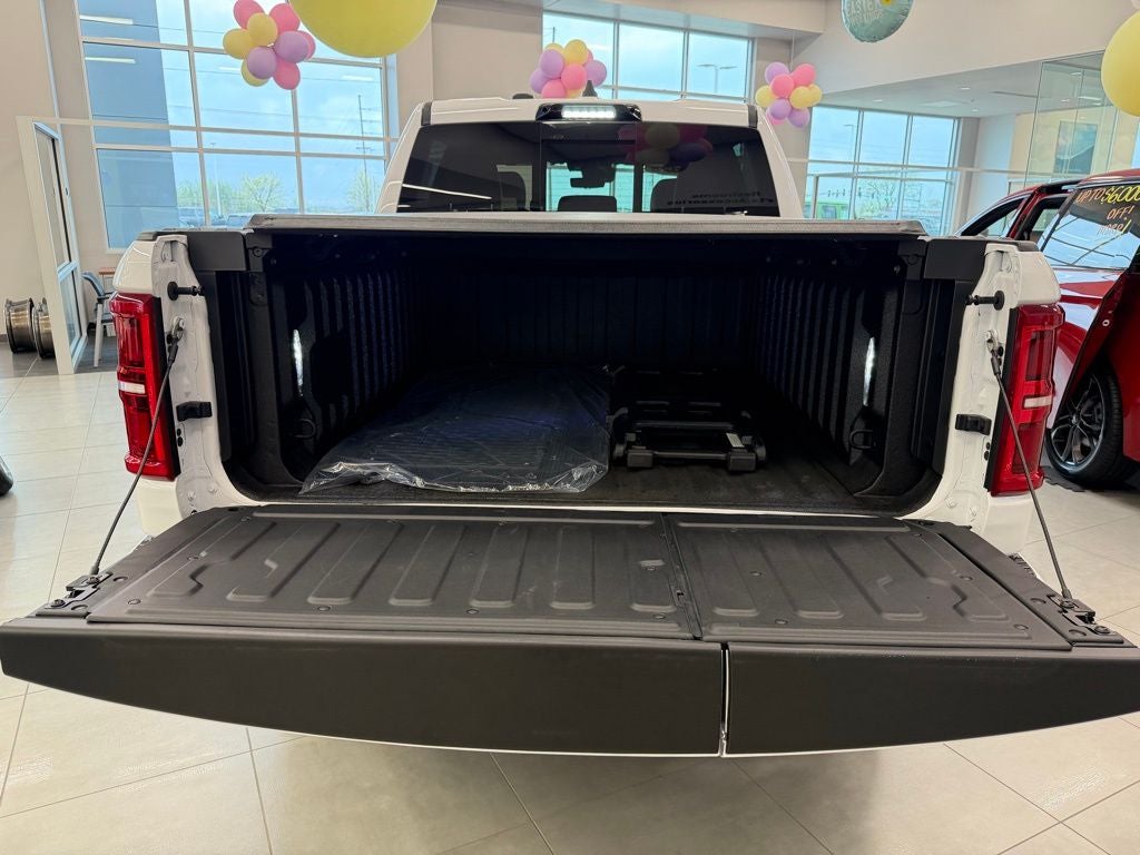 2026 RAM Ram 1500 RAM 1500 LIMITED CREW CAB 4X4 5'7' BOX