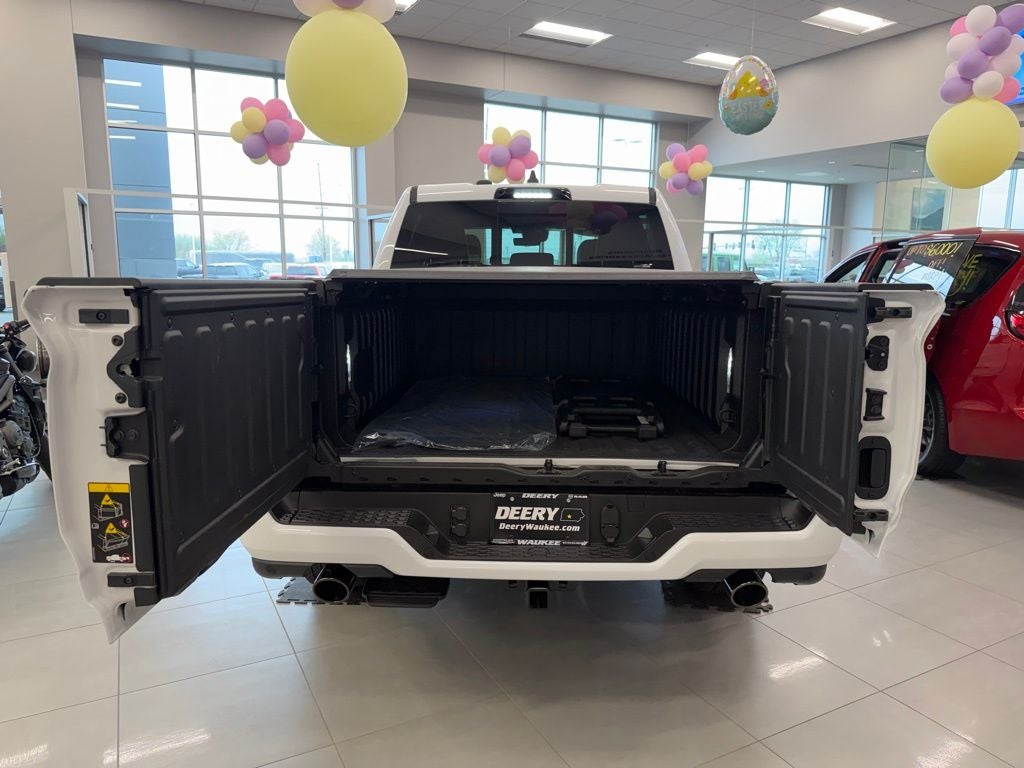 2026 RAM Ram 1500 RAM 1500 LIMITED CREW CAB 4X4 5'7' BOX