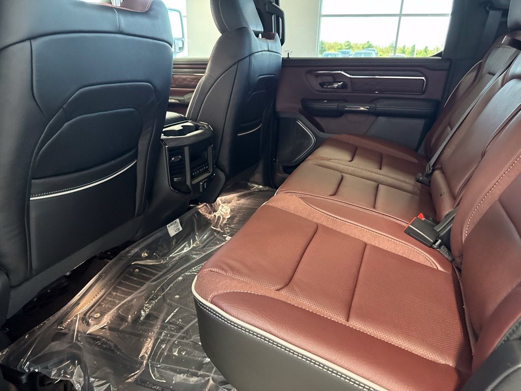 2027 RAM Ram 1500 RAM 1500 LIMITED CREW CAB 4X4 5'7' BOX