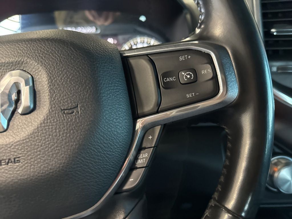 2022 RAM 1500 Laramie Crew Cab 4x4 5'7' Box