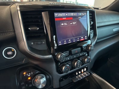 2022 RAM 1500 Laramie Crew Cab 4x4 5'7' Box
