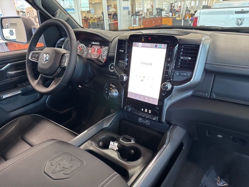 2025 RAM 1500 Laramie Crew Cab 4x4 5'7' Box