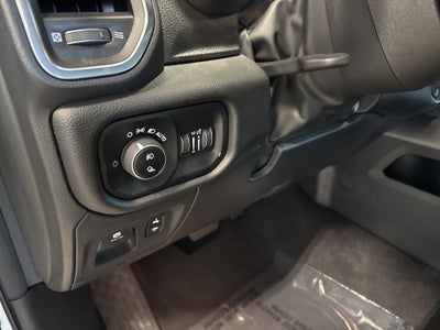 2025 RAM 1500 Laramie Crew Cab 4x4 5'7' Box