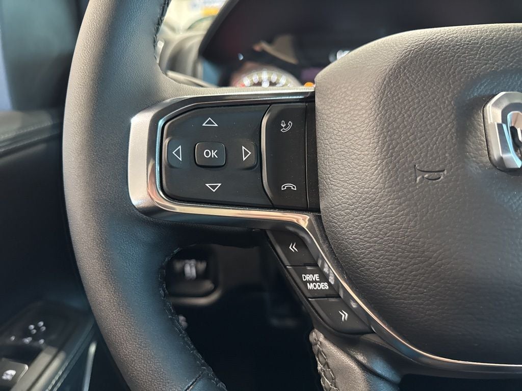 2025 RAM 1500 Laramie Crew Cab 4x4 5'7' Box