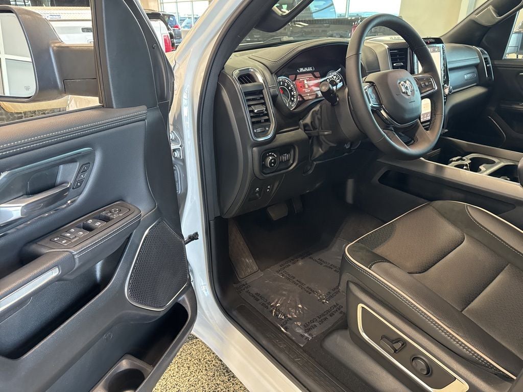 2025 RAM 1500 Laramie Crew Cab 4x4 5'7' Box