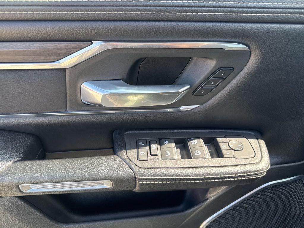 2025 RAM 1500 Laramie Crew Cab 4x4 5'7' Box