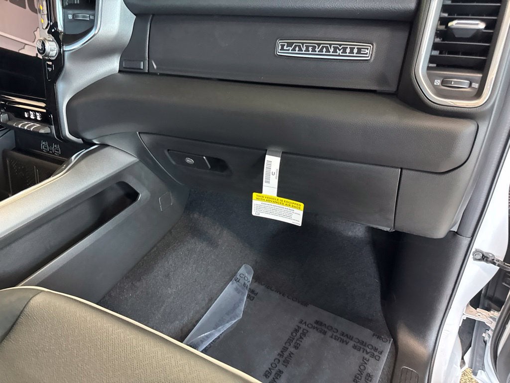2027 RAM Ram 1500 RAM 1500 LARAMIE CREW CAB 4X4 5'7' BOX