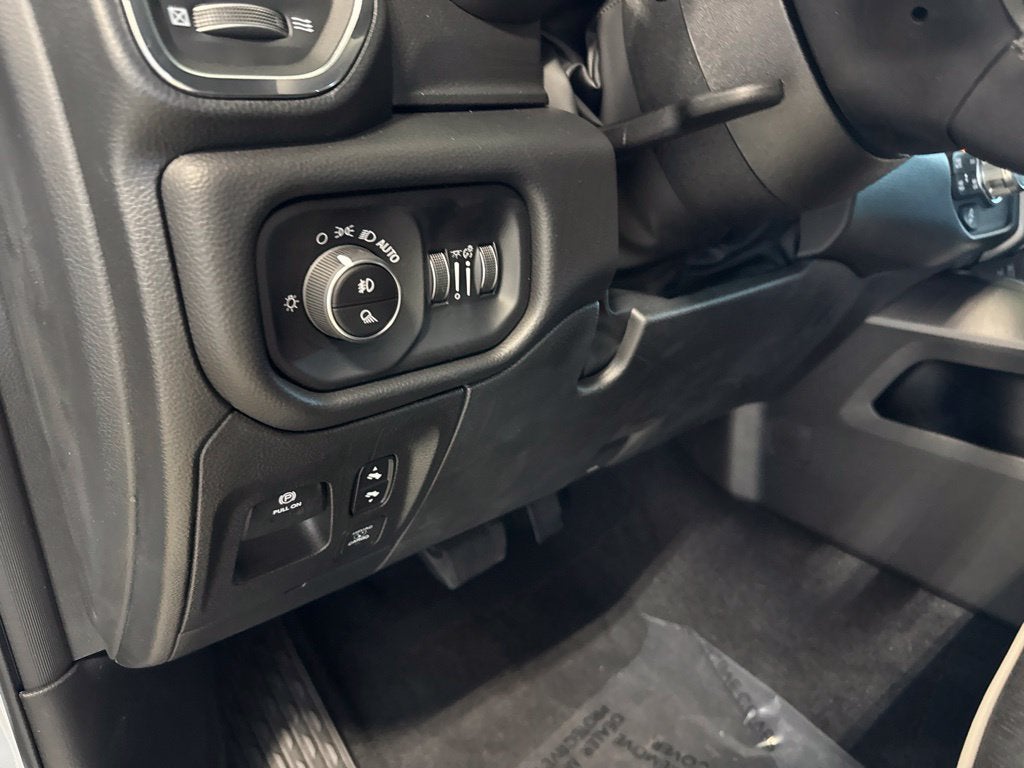 2027 RAM Ram 1500 RAM 1500 LARAMIE CREW CAB 4X4 5'7' BOX