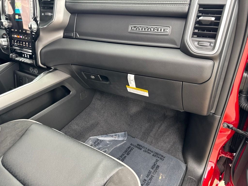 2027 RAM Ram 1500 RAM 1500 LARAMIE CREW CAB 4X4 5'7' BOX