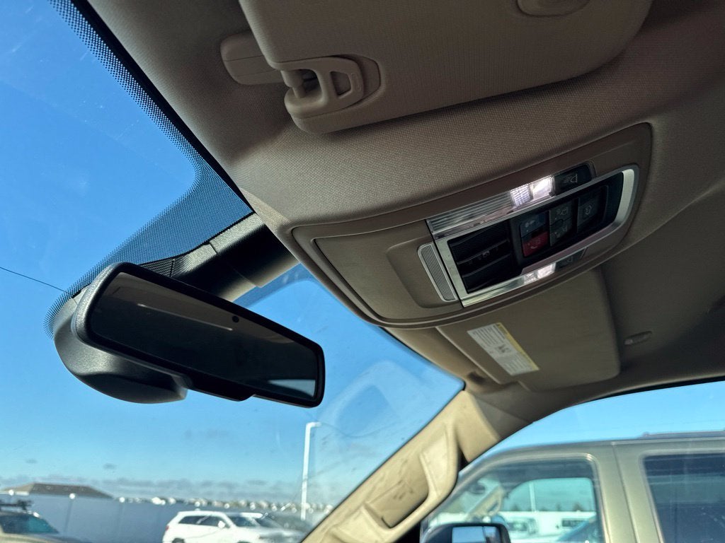 2019 RAM 1500 Laramie Crew Cab 4x4 5'7' Box