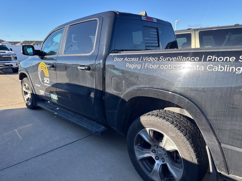 2019 RAM 1500 Laramie Crew Cab 4x4 5'7' Box