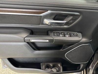 2021 RAM 1500 Laramie Crew Cab 4x4 5'7' Box