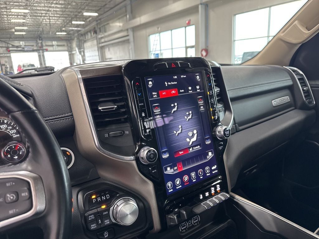 2021 RAM 1500 Laramie Crew Cab 4x4 5'7' Box