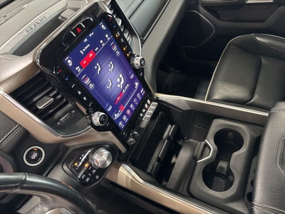 2021 RAM 1500 Laramie Crew Cab 4x4 5'7' Box