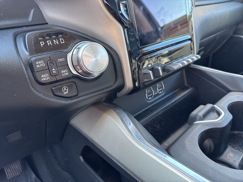 2021 RAM 1500 Laramie Crew Cab 4x4 5'7' Box