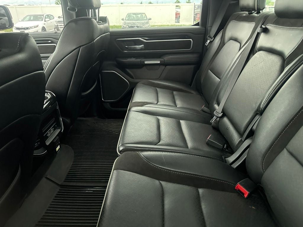 2022 RAM 1500 Laramie Crew Cab 4x4 5'7' Box