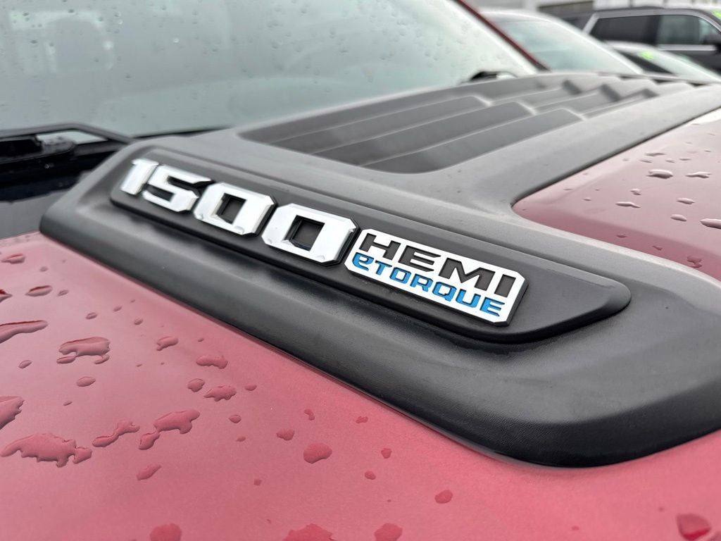 2022 RAM 1500 Laramie Crew Cab 4x4 5'7' Box