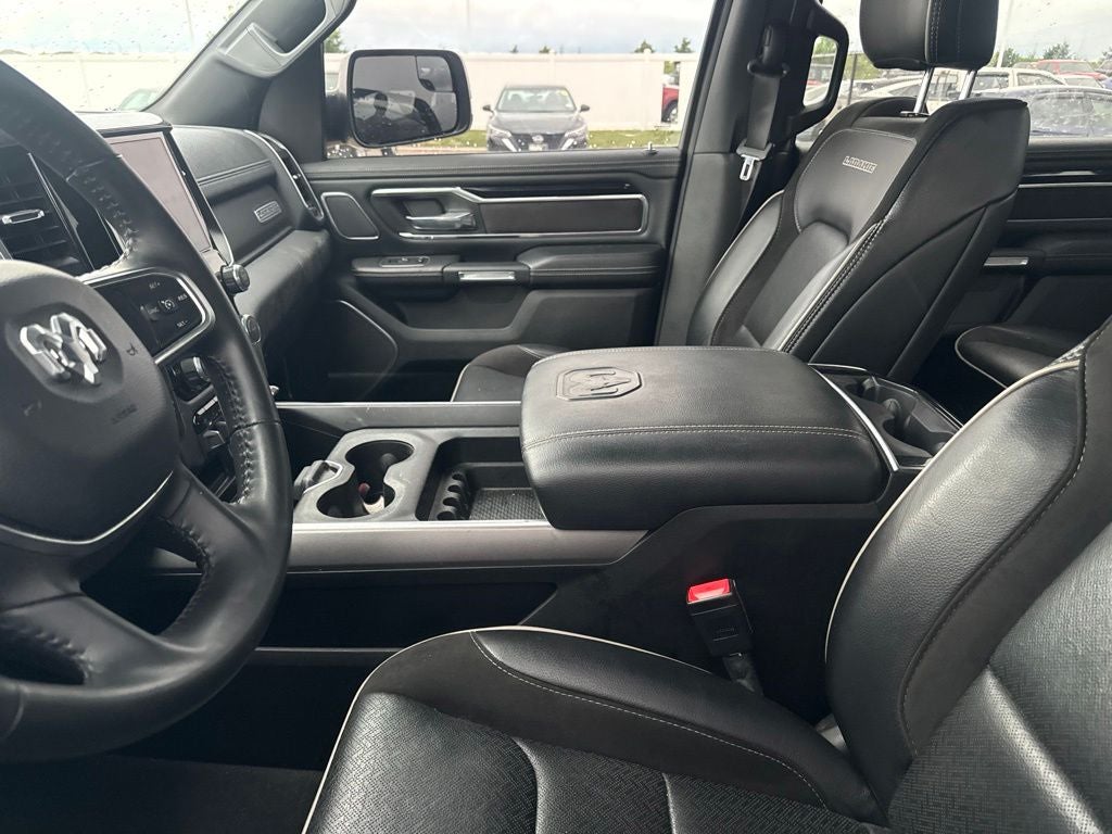 2022 RAM 1500 Laramie Crew Cab 4x4 5'7' Box