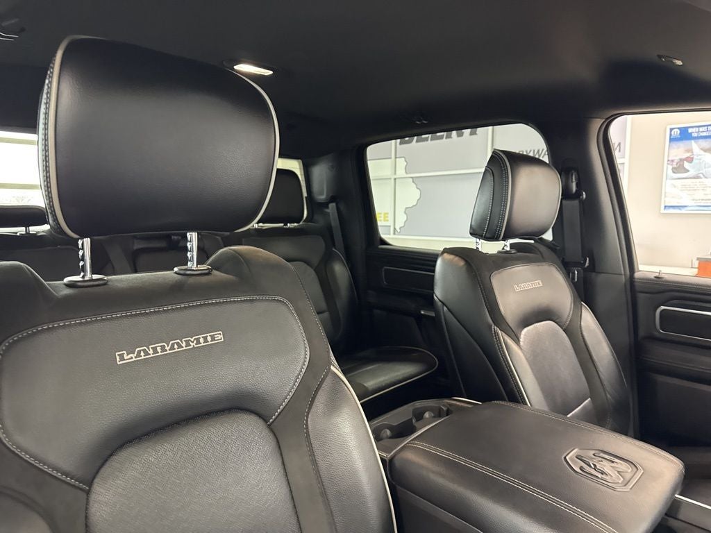 2023 RAM 1500 Laramie Crew Cab 4x4 5'7' Box