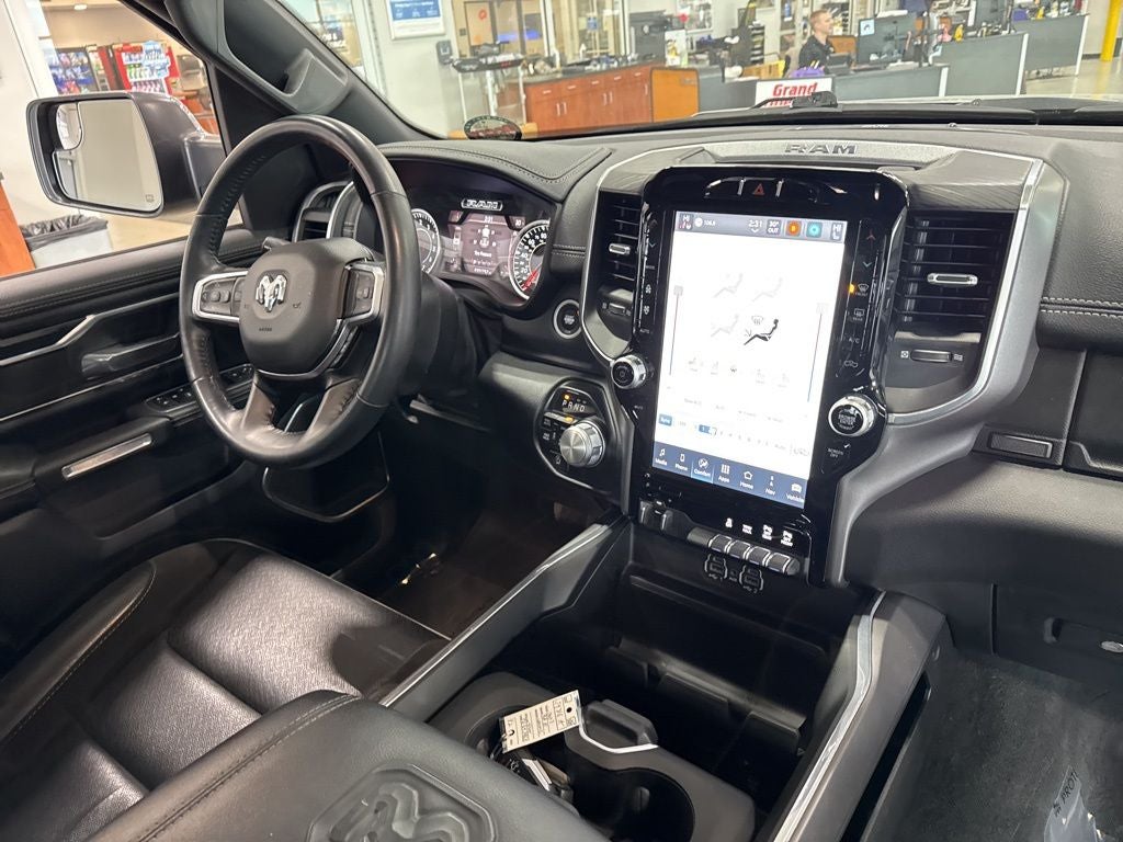 2023 RAM 1500 Laramie Crew Cab 4x4 5'7' Box