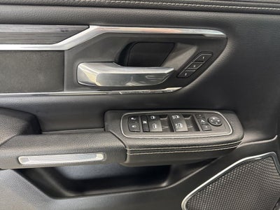 2023 RAM 1500 Laramie Crew Cab 4x4 5'7' Box
