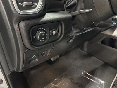 2023 RAM 1500 Laramie Crew Cab 4x4 5'7' Box