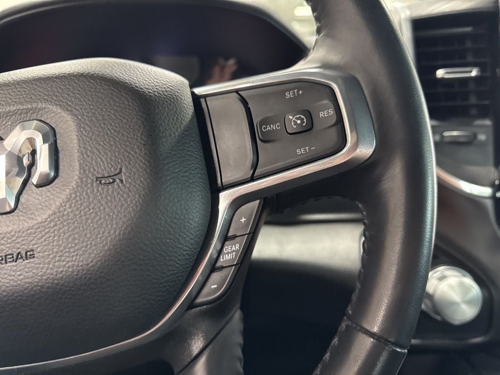 2023 RAM 1500 Laramie Crew Cab 4x4 5'7' Box