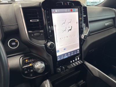 2023 RAM 1500 Laramie Crew Cab 4x4 5'7' Box