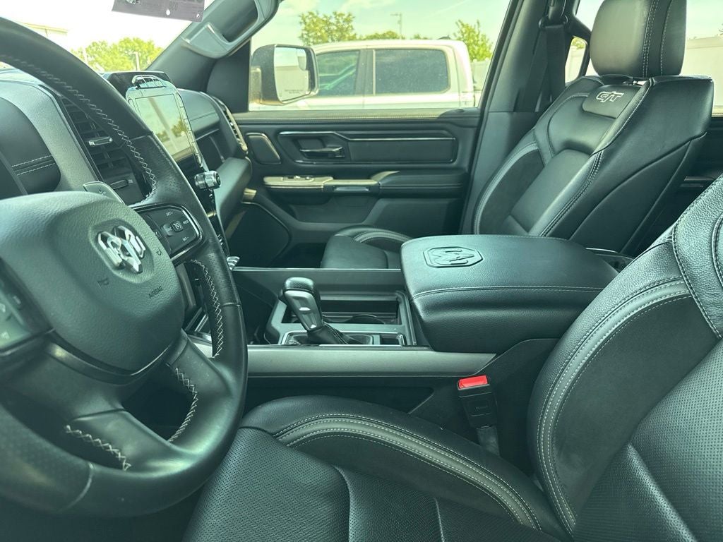 2023 RAM 1500 Laramie Crew Cab 4x4 5'7' Box