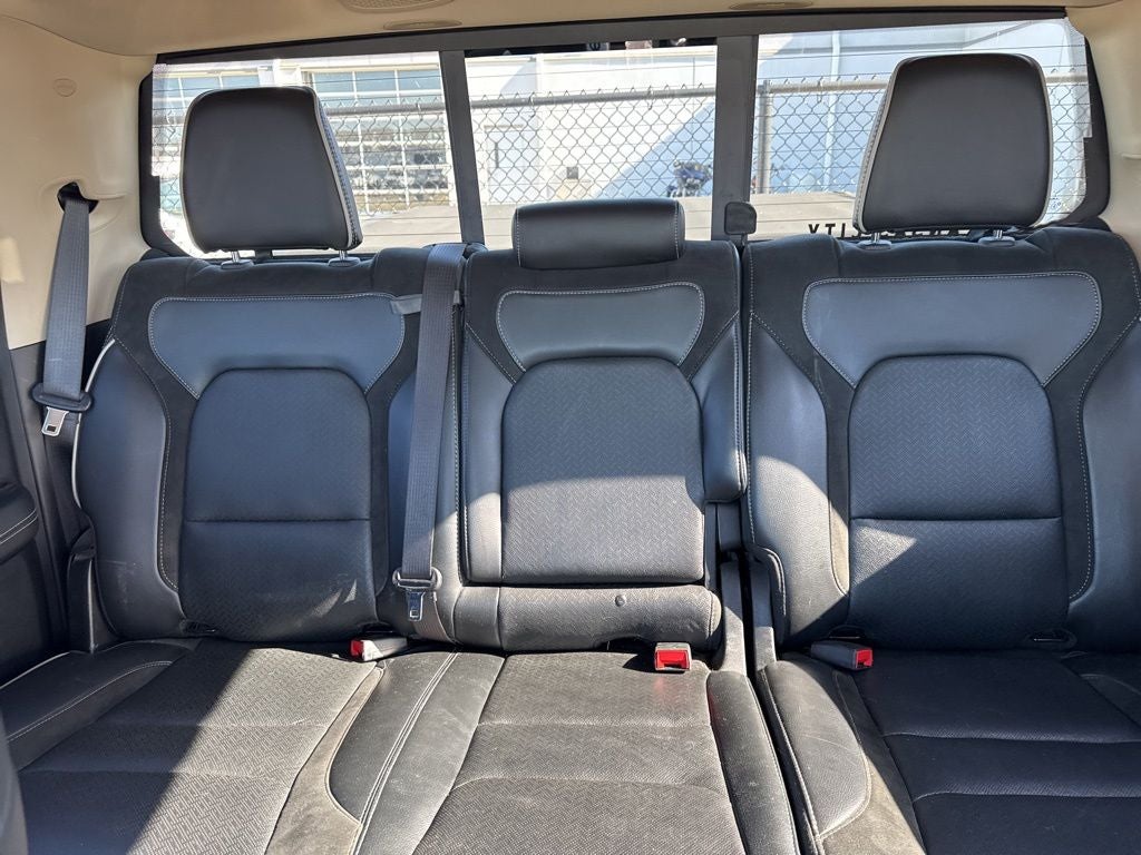 2021 RAM 1500 Laramie Crew Cab 4x4 5'7' Box