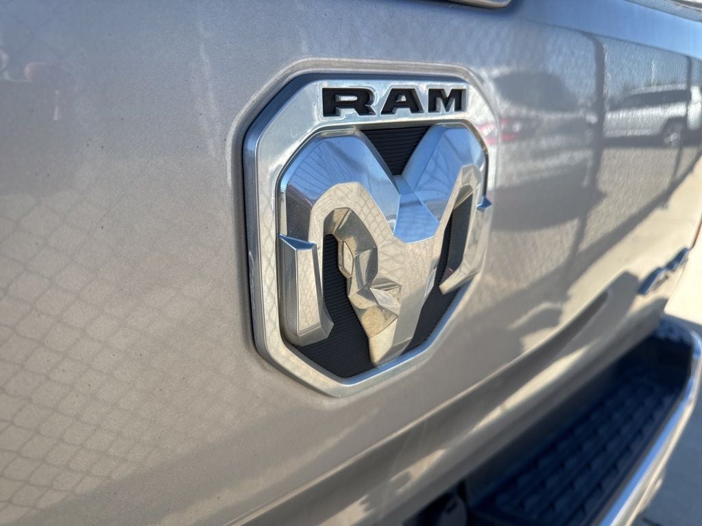 2021 RAM 1500 Laramie Crew Cab 4x4 5'7' Box