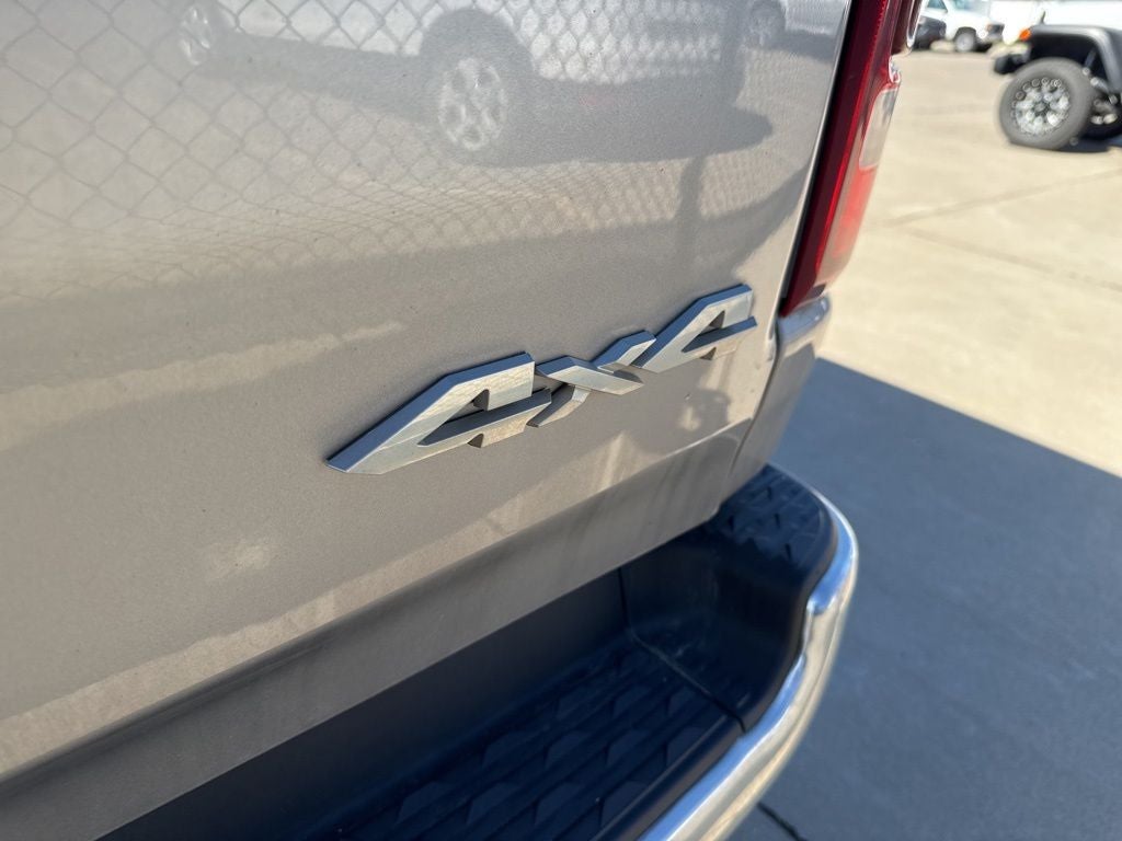 2021 RAM 1500 Laramie Crew Cab 4x4 5'7' Box