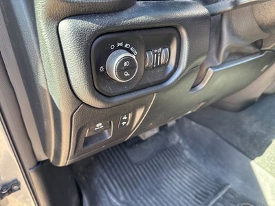 2021 RAM 1500 Laramie Crew Cab 4x4 5'7' Box