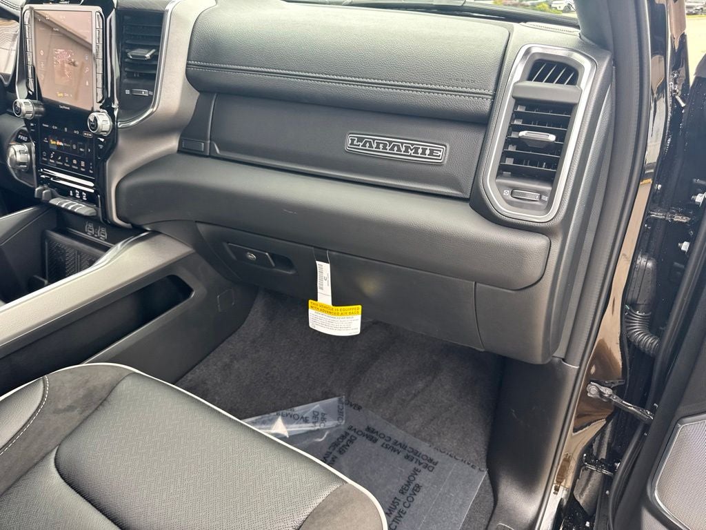 2027 RAM Ram 1500 RAM 1500 LARAMIE CREW CAB 4X4 5'7' BOX