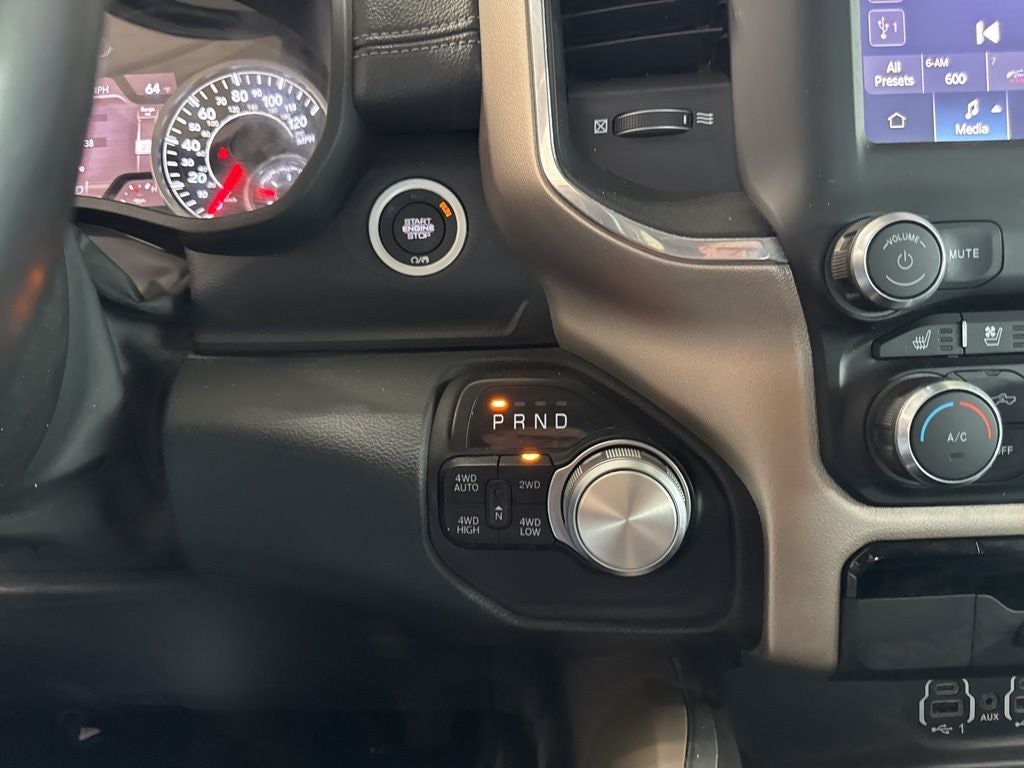 2022 RAM 1500 Laramie Crew Cab 4x4 5'7' Box