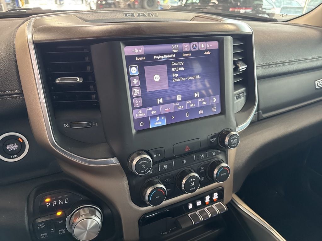 2022 RAM 1500 Laramie Crew Cab 4x4 5'7' Box