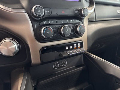 2022 RAM 1500 Laramie Crew Cab 4x4 5'7' Box