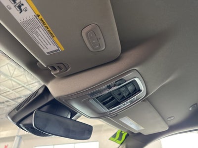 2022 RAM 1500 Laramie Crew Cab 4x4 5'7' Box