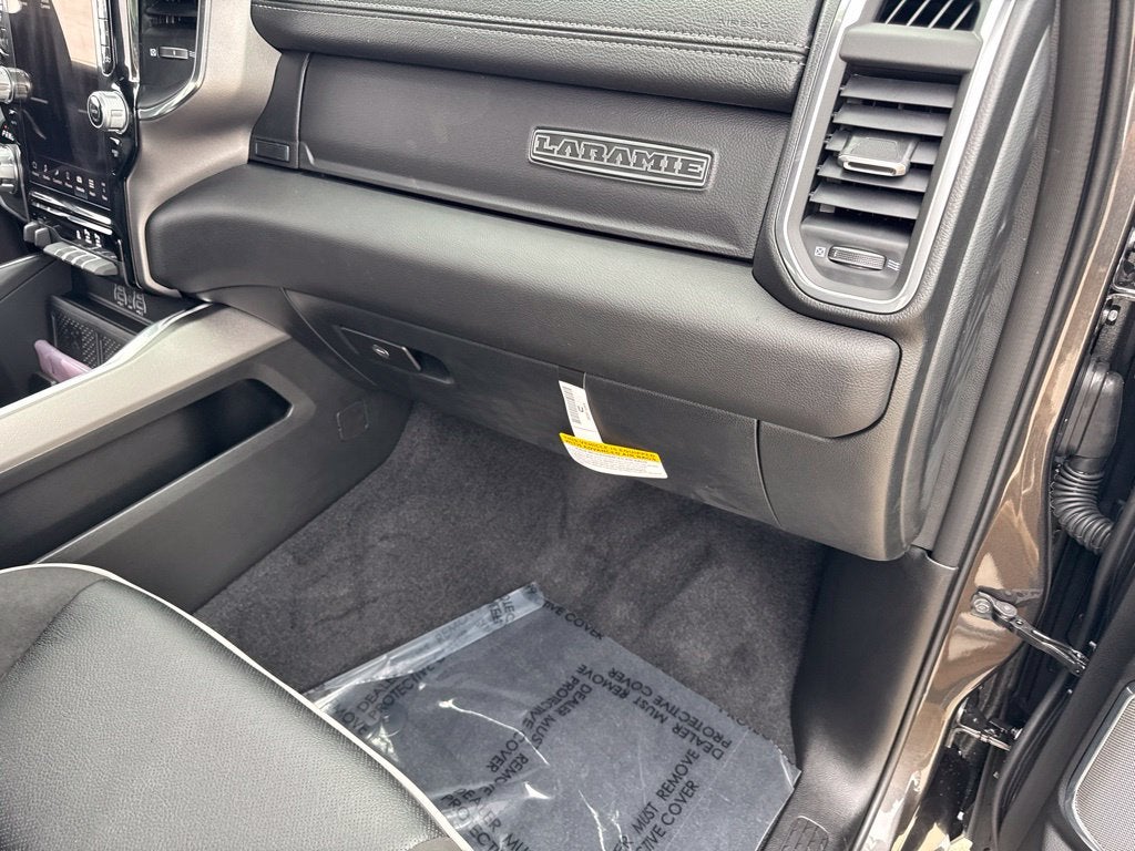 2027 RAM Ram 1500 RAM 1500 LARAMIE CREW CAB 4X4 5'7' BOX