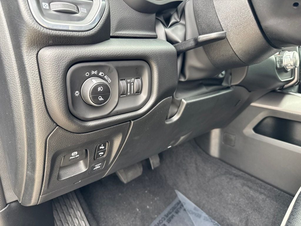 2027 RAM Ram 1500 RAM 1500 LARAMIE CREW CAB 4X4 5'7' BOX