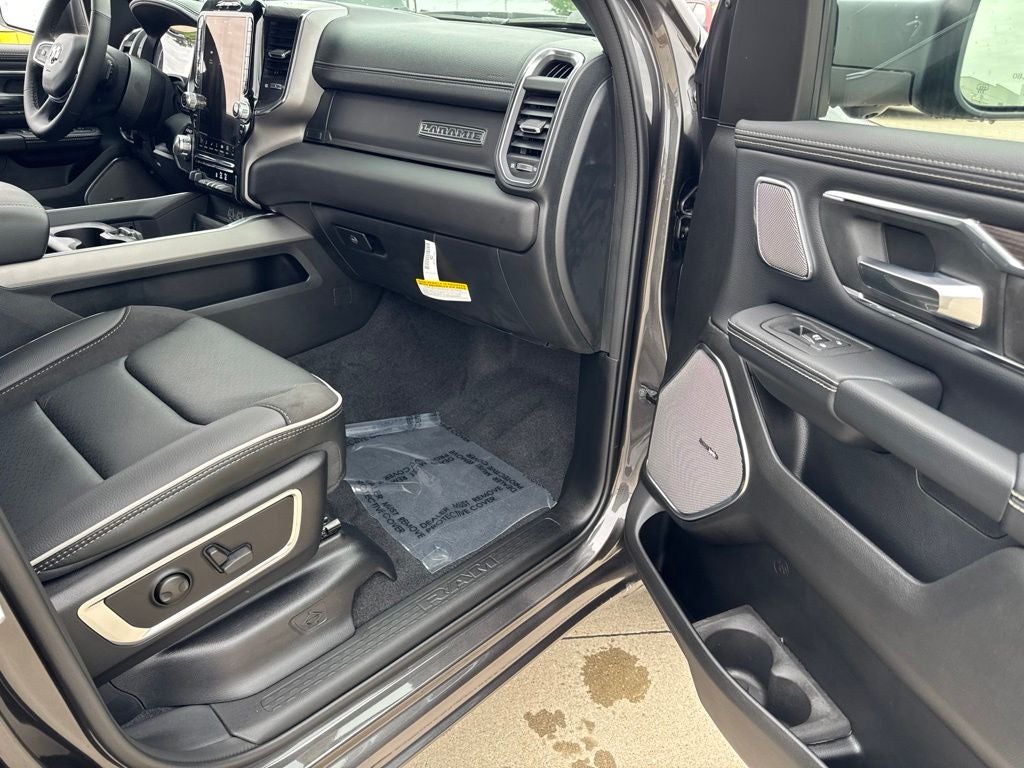 2027 RAM Ram 1500 RAM 1500 LARAMIE CREW CAB 4X4 5'7' BOX